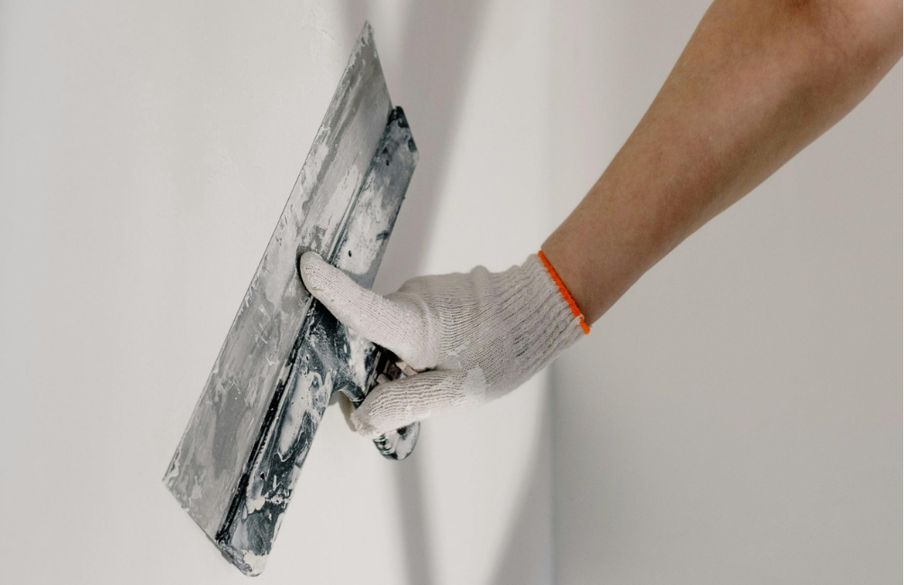 Travaux de plâtrerie réalisés par Maxi Services